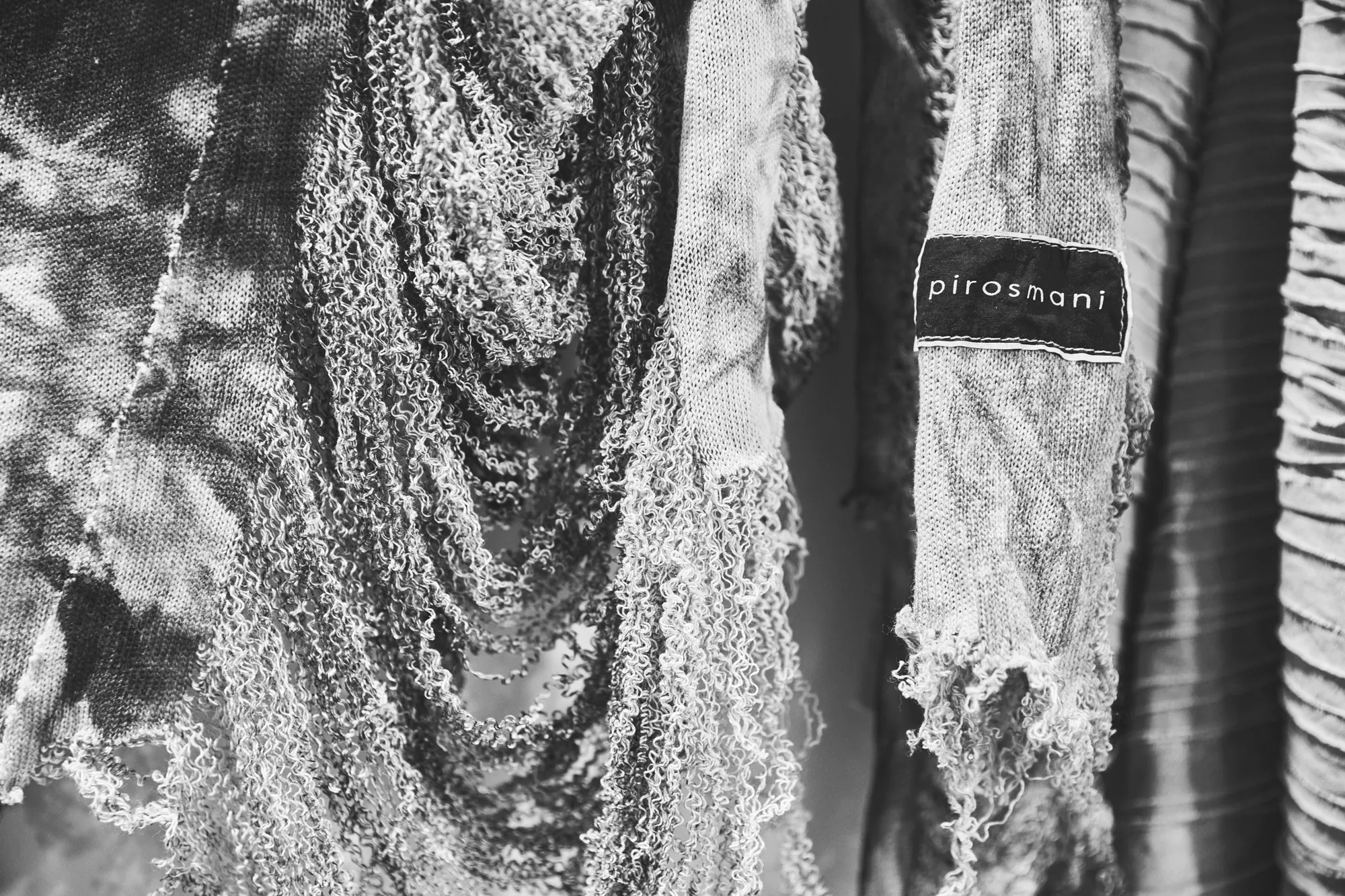 PIROSMANI — PAPER CREATURE — кадр 16